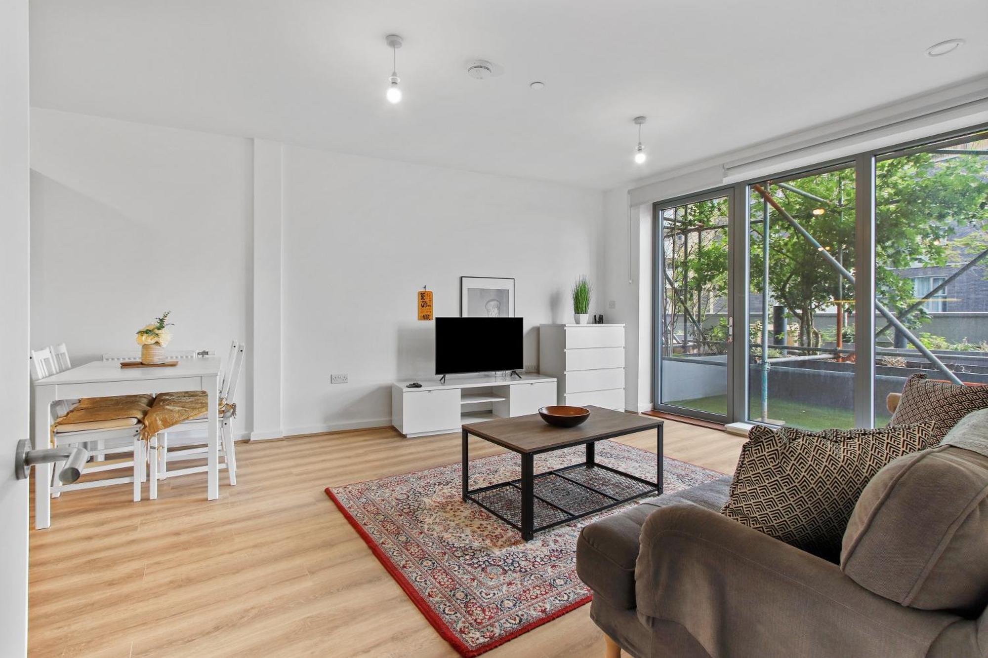Centrally Located - Modern - 2Bed - 2Bath Apartment ロンドン エクステリア 写真