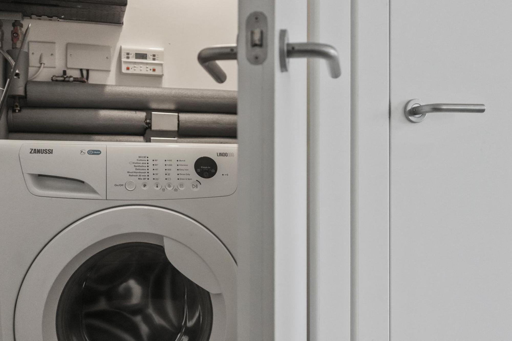 Centrally Located - Modern - 2Bed - 2Bath Apartment ロンドン エクステリア 写真