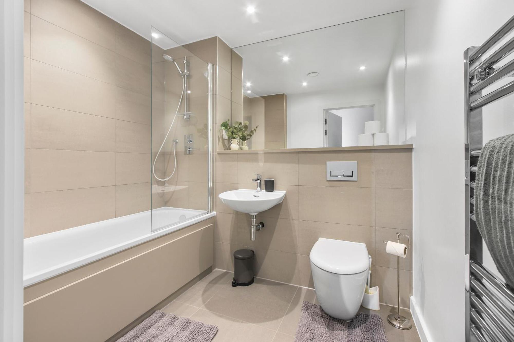 Centrally Located - Modern - 2Bed - 2Bath Apartment ロンドン エクステリア 写真