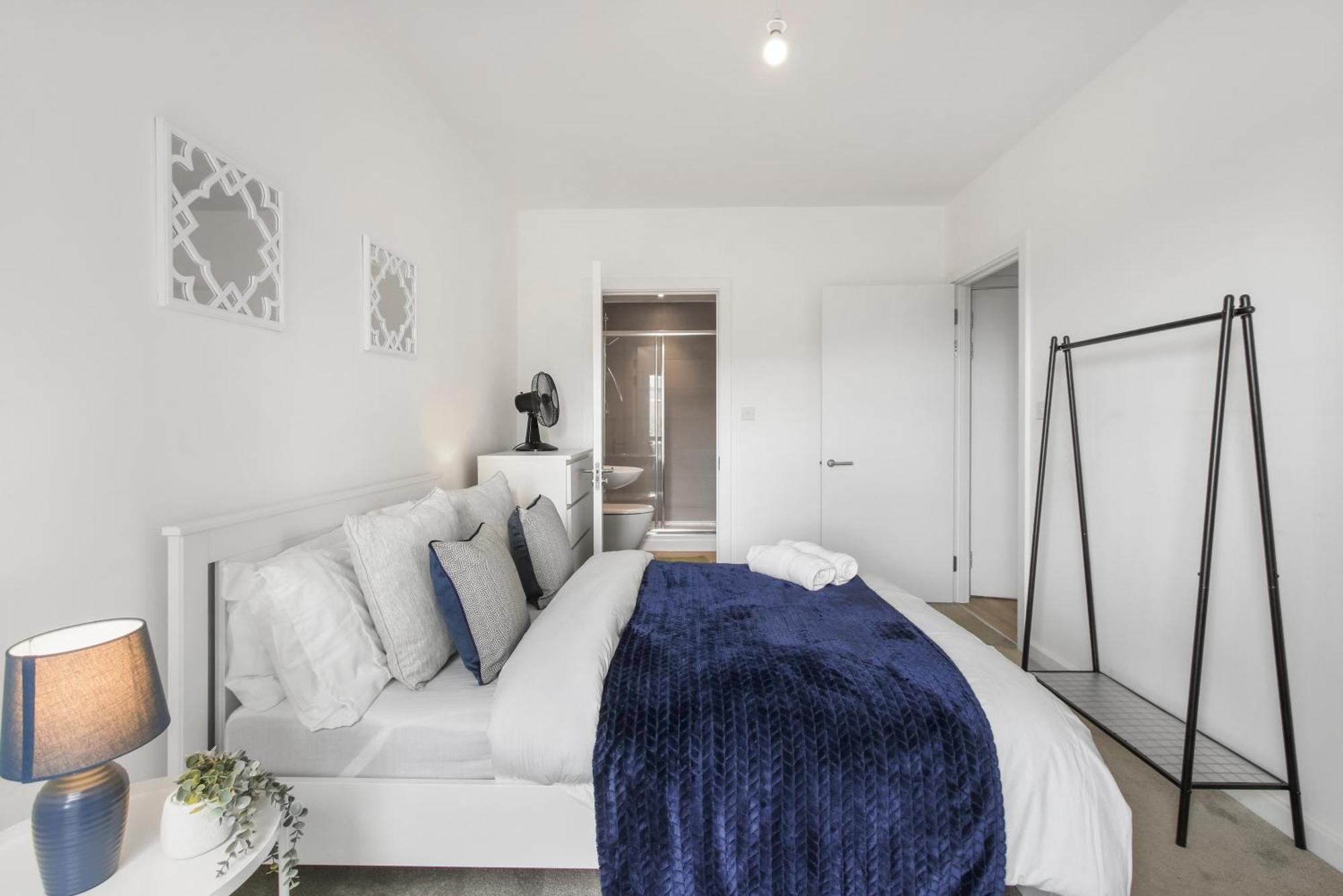 Centrally Located - Modern - 2Bed - 2Bath Apartment ロンドン エクステリア 写真