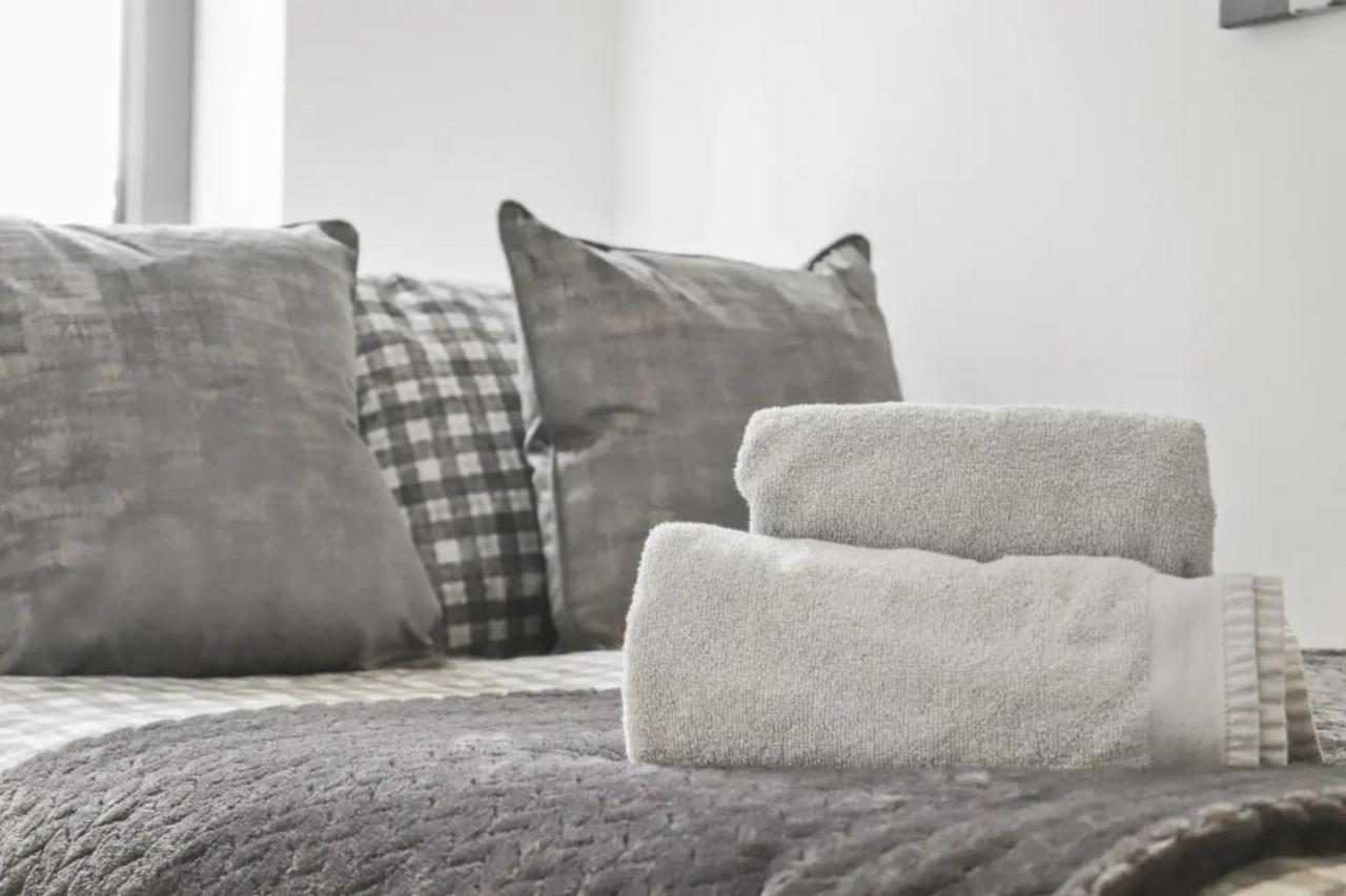 Centrally Located - Modern - 2Bed - 2Bath Apartment ロンドン エクステリア 写真