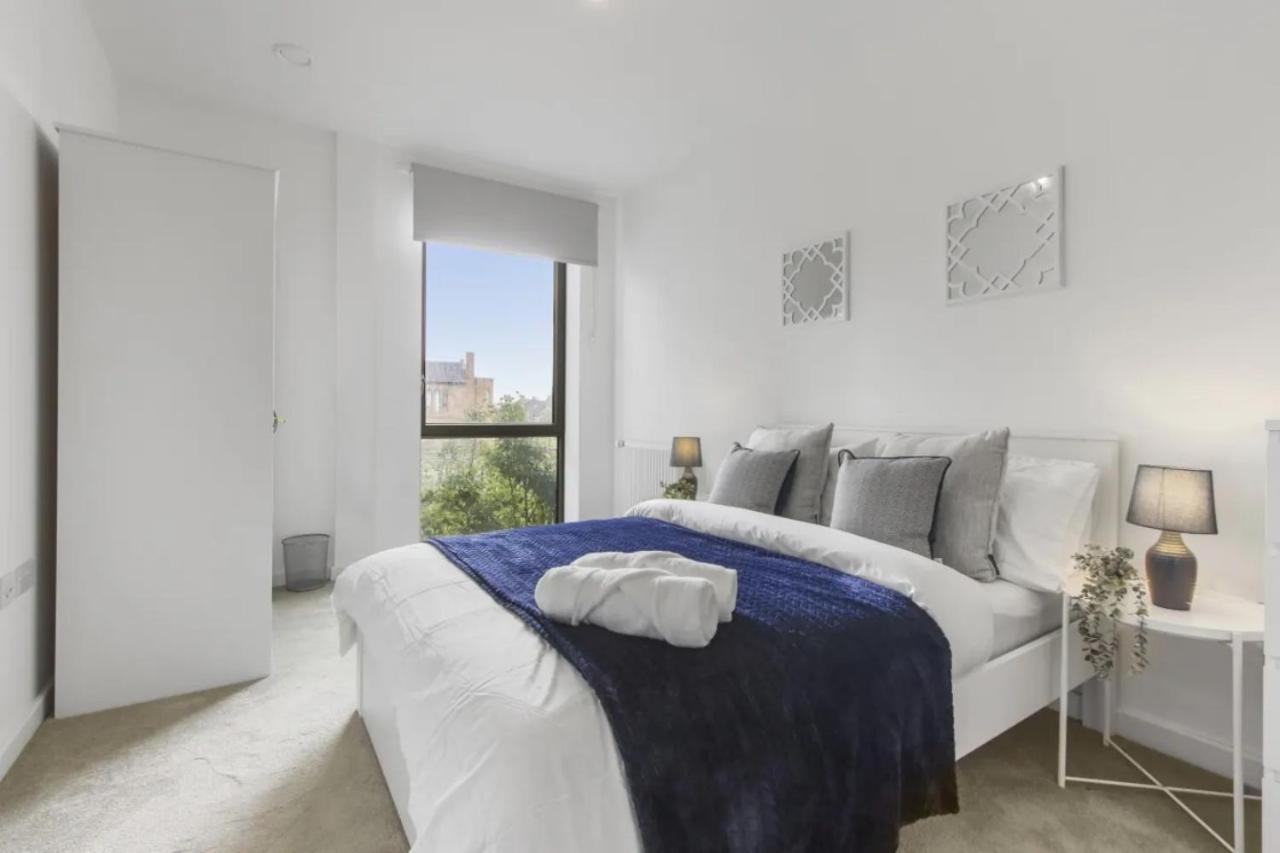 Centrally Located - Modern - 2Bed - 2Bath Apartment ロンドン エクステリア 写真